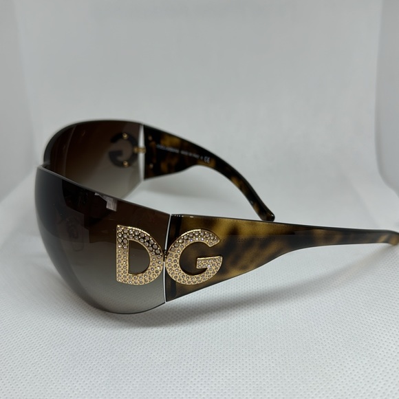Authentic Dolce&Gabbana women sunglasses DG 6036 main image 4